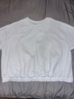 a new day Light Blue Quilted Cropped Crewneck